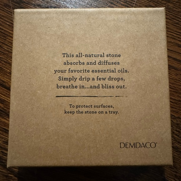 Demdaco Diffusing Stone: Relax, Refresh, Renew - Picture 4 of 4